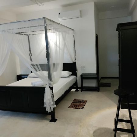 La Fiesta Bed & Breakfast เวลิกามา ห้อง รูปภาพ