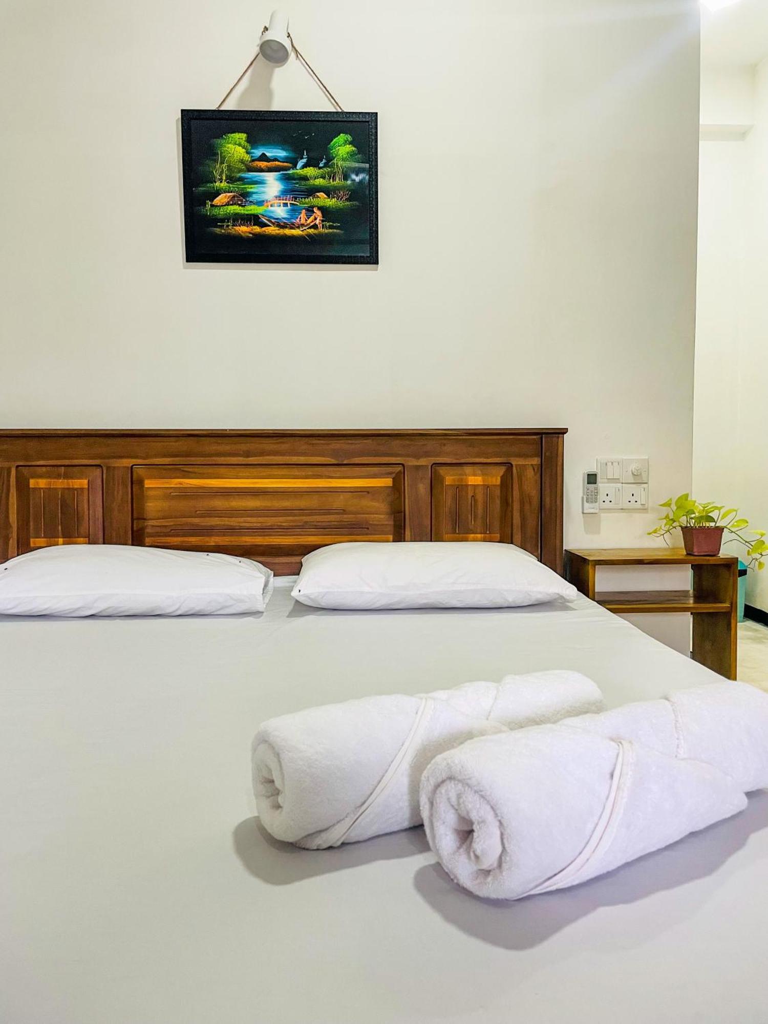 La Fiesta Bed & Breakfast เวลิกามา ภายนอก รูปภาพ